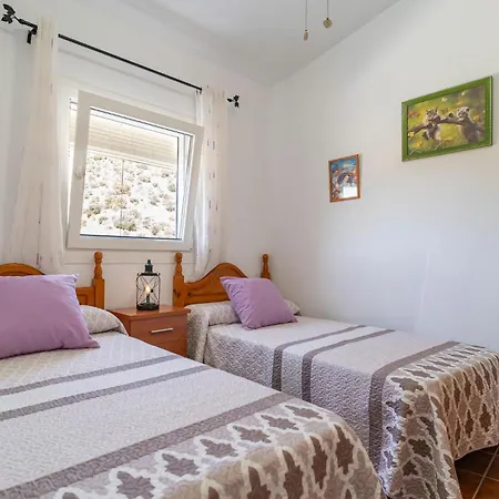 度假居 4 Bedroom Pet Friendly In Sayalonga
