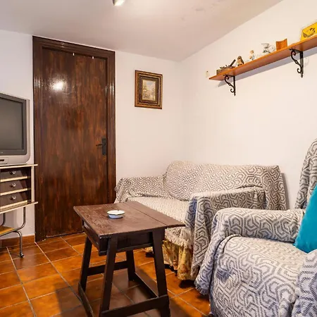 4 Bedroom Pet Friendly In Sayalonga