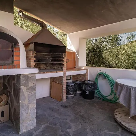 度假居 4 Bedroom Pet Friendly In *