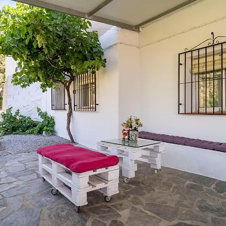 度假居 4 Bedroom Pet Friendly In